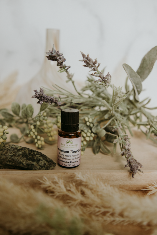 Geranium Bourbon (Rose) Essential Oil - High Quality Aromatherapy