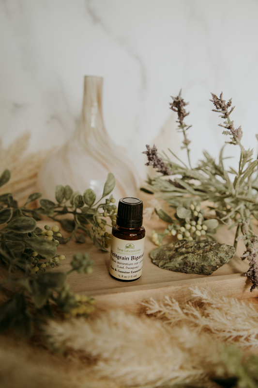 Petitgrain Bigarade Essential Oil - High Quality Aromatherapy